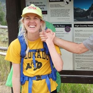 Meet your Posher, Laura